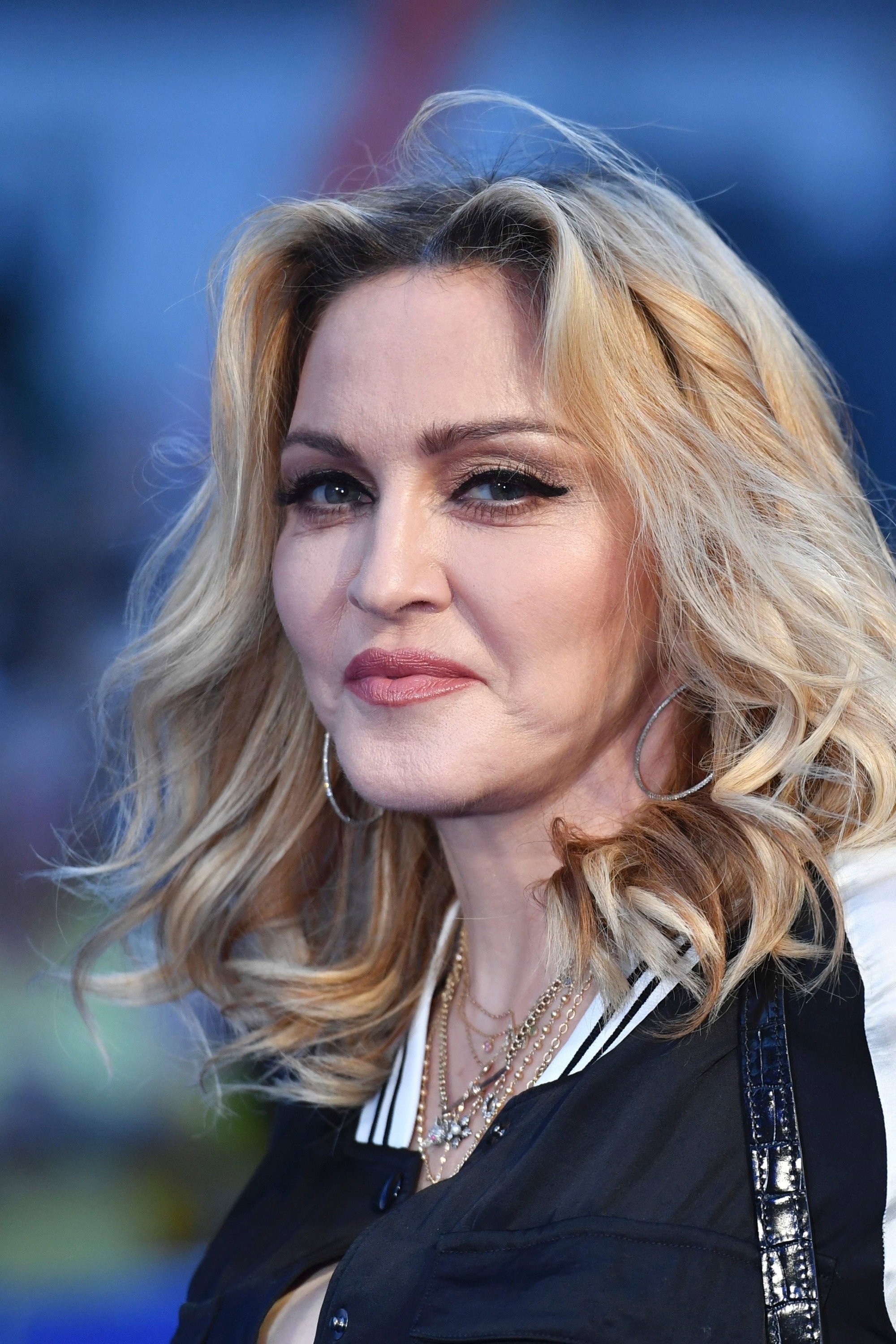 Madonna cancela su biopic con Universal: el choque por el presupuesto que tumbó la película con Julia Garner