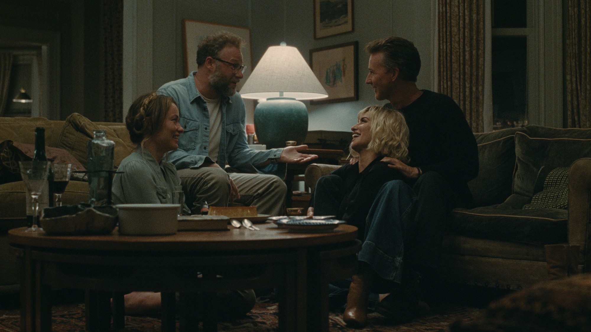 Escena de The Invite - A24